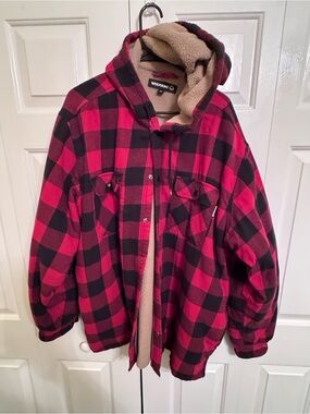 Wolverine Men’s 'mRed & Black Buffalo Check Sherpa-Lined Hoodie Jacket